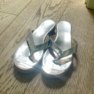 Authentic Jimmy Choo silver flip flop sandals, size 38, made in Italy